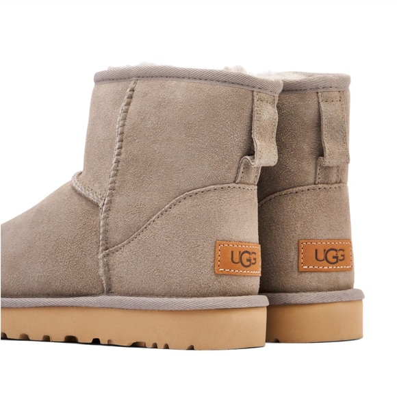 UGG Shoes - UGG MINI CLASSIC II BOOTS RARE GOAT SIZE 7 ‘ONLY ONE ☝️ LEFT’